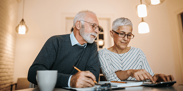 CarsonMX_Couple-Looking-at-Finances