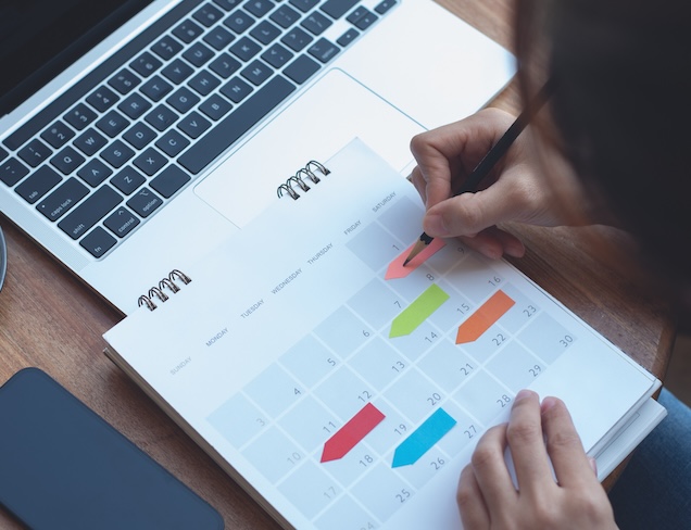 The 6-Step Goal Setting Framework: Forget Realistic, Go Big in 2025